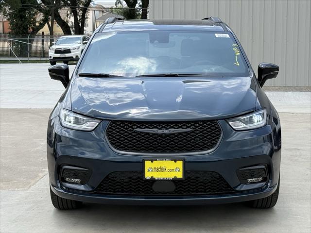 2025 Chrysler Pacifica PACIFICA LIMITED