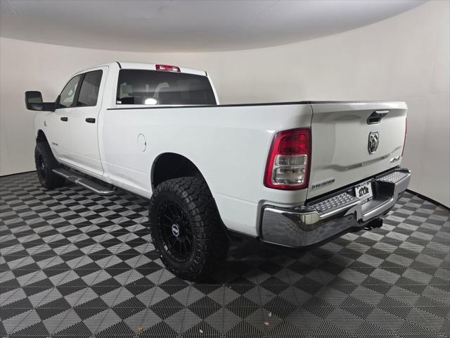 2024 RAM 3500 Big Horn Crew Cab 4x4 8 Box