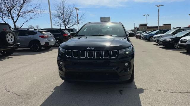 2024 Jeep Compass Latitude Lux FWD