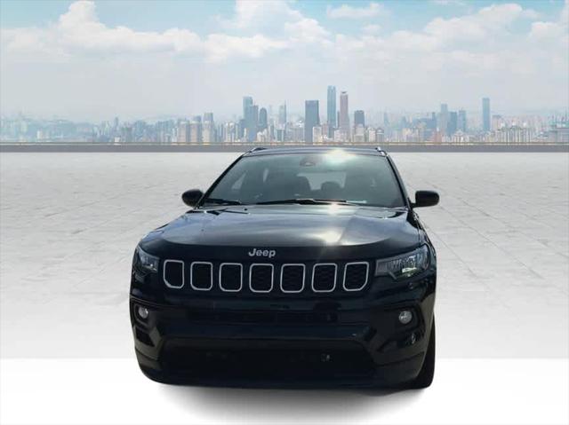 2024 Jeep Compass Latitude Lux FWD