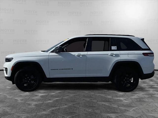 2022 Jeep Grand Cherokee Altitude 4x4