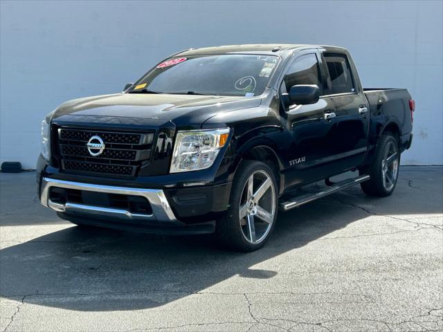 2021 Nissan TITAN Crew Cab SV 4x4