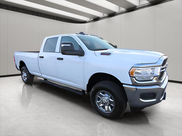 2024 RAM 2500 Tradesman Crew Cab 4x4 8 Box