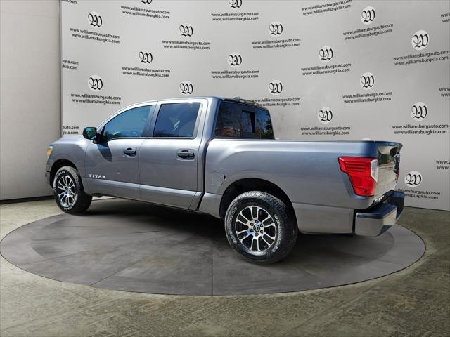 2022 Nissan TITAN Crew Cab SV 4x2