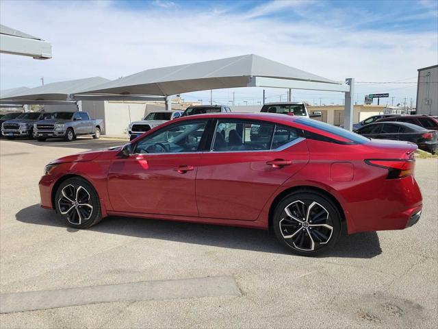 2023 Nissan Altima SR Intelligent AWD