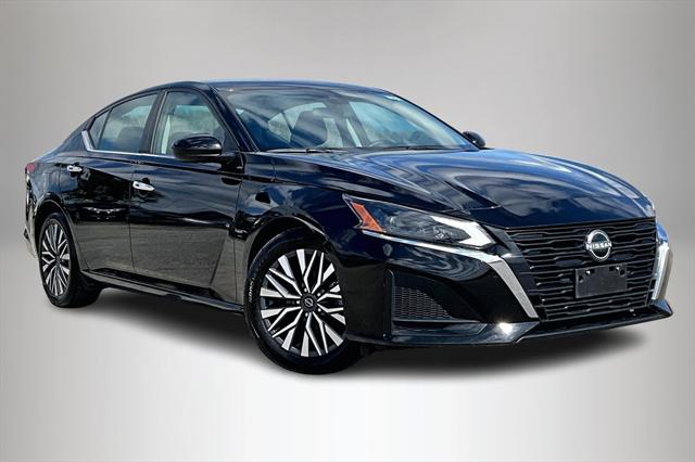 2023 Nissan Altima SV FWD