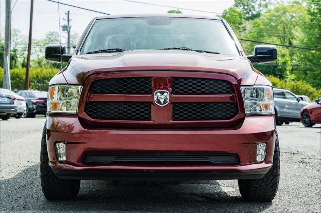 2017 RAM 1500 Express Quad Cab 4x4 64 Box