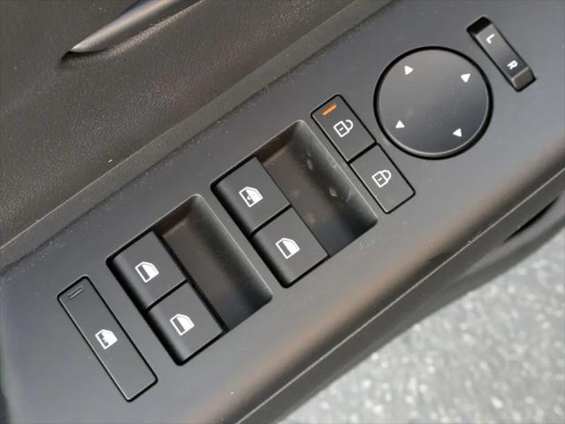 2025 Hyundai Kona EV SEL