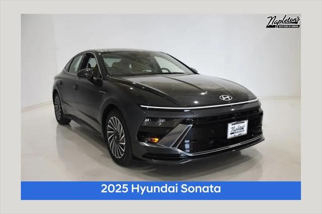 2025 Hyundai Sonata Hybrid Limited for sale in Urbana, IL
