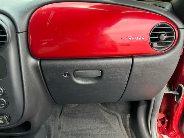 Used 2005 Chrysler PT Cruiser For Sale in Wilmington, OH