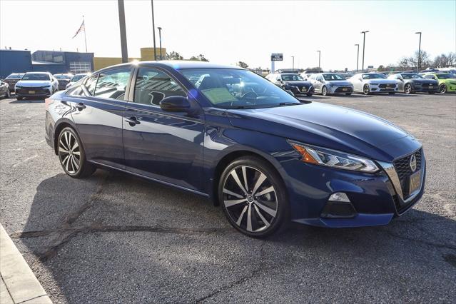 2022 Nissan Altima SR FWD