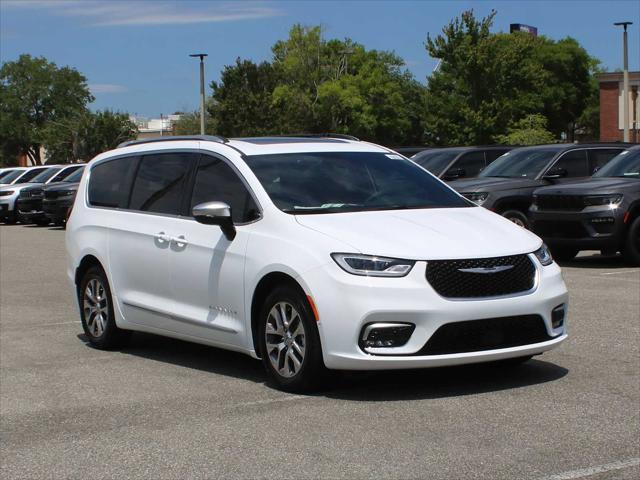 2025 Chrysler Pacifica Hybrid PACIFICA PLUG-IN HYBRID PINNACLE