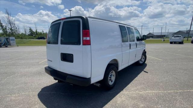 2025 Chevrolet Express Cargo Van RWD 3500 Regular Wheelbase WT