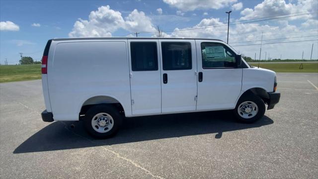2025 Chevrolet Express Cargo Van RWD 3500 Regular Wheelbase WT