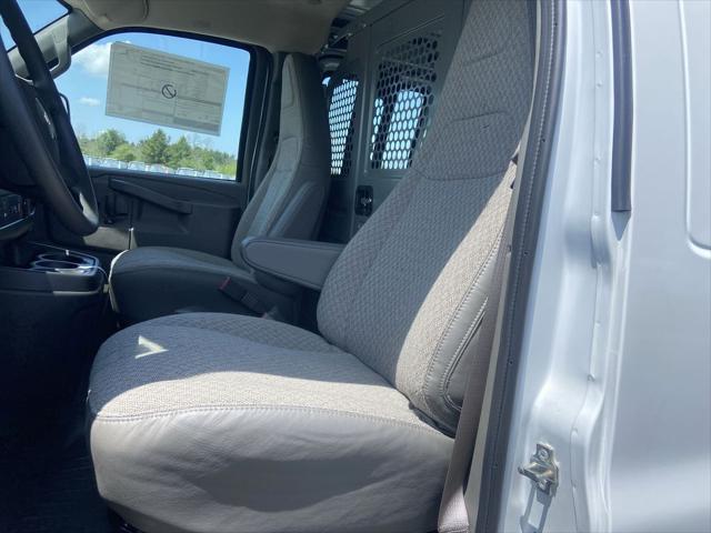 2025 Chevrolet Express Cargo Van RWD 3500 Regular Wheelbase WT