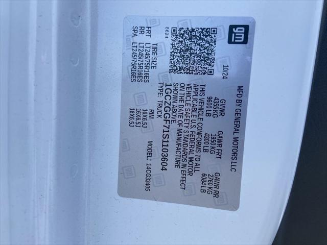 2025 Chevrolet Express Cargo Van RWD 3500 Regular Wheelbase WT