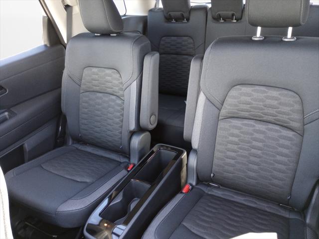 2025 Nissan Pathfinder SV FWD