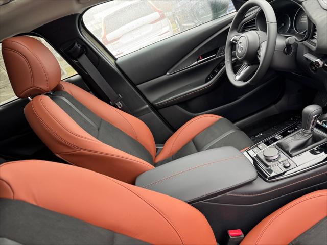 2025 Mazda CX-30 2.5 Carbon Turbo