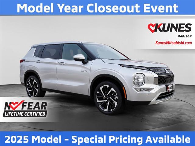 2025 Mitsubishi Outlander PHEV SE S-AWC for sale in Madison, WI
