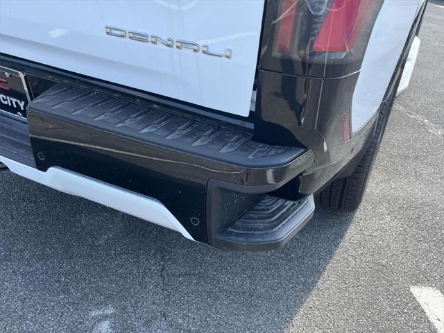 2025 GMC Sierra Max Range Denali