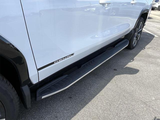 2025 GMC Sierra Max Range Denali