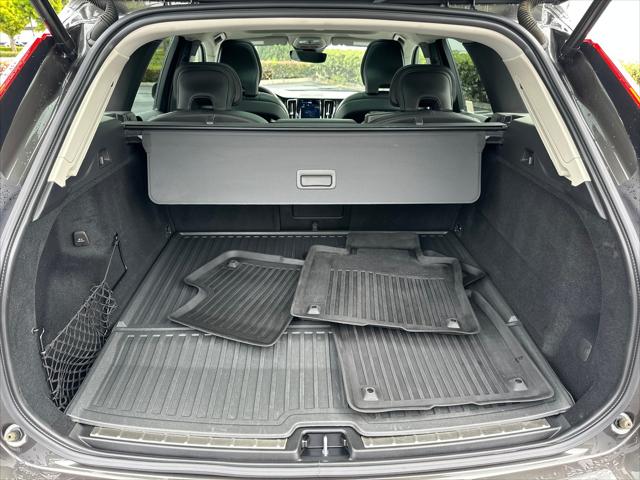 2022 Volvo XC60 Recharge T8 Inscription