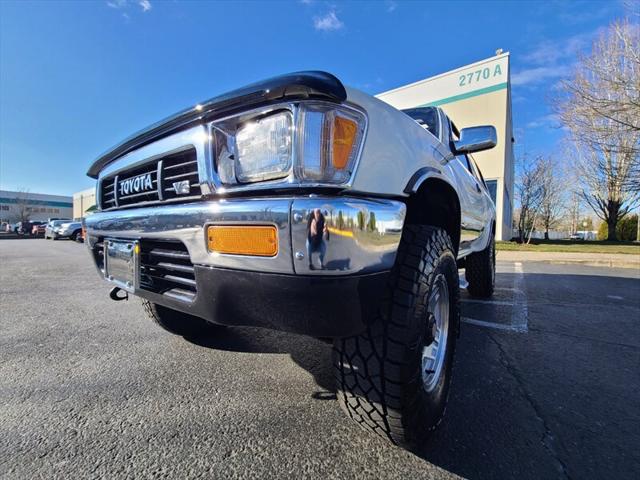 1990 Toyota 4WD Trucks V6 4X4 / 5-SPEED / 138K MILES / COLLECTOR QUALITY