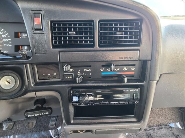 1990 Toyota 4WD Trucks V6 4X4 / 5-SPEED / 138K MILES / COLLECTOR QUALITY
