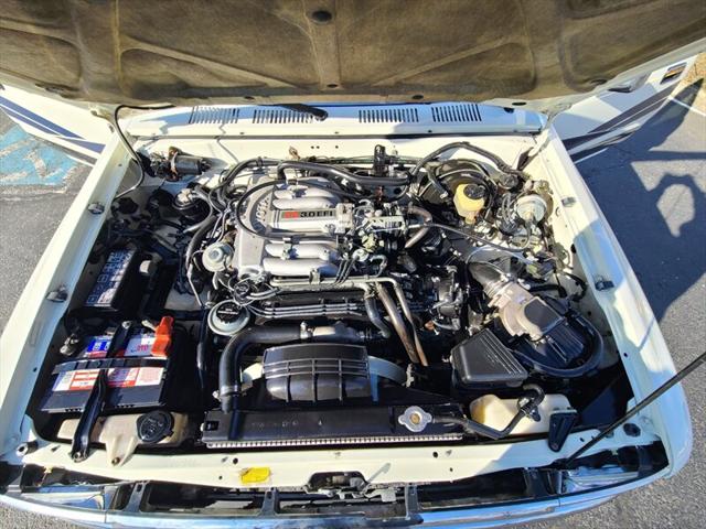 1990 Toyota 4WD Trucks V6 4X4 / 5-SPEED / 138K MILES / COLLECTOR QUALITY