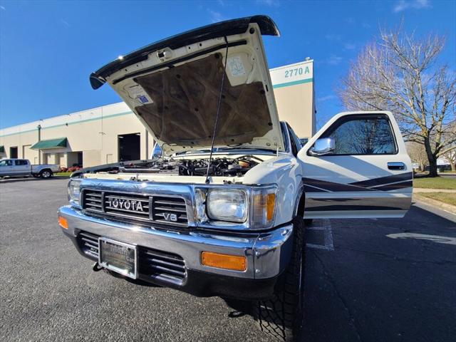 1990 Toyota 4WD Trucks V6 4X4 / 5-SPEED / 138K MILES / COLLECTOR QUALITY