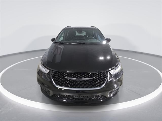 2025 Chrysler Pacifica Hybrid PACIFICA PLUG-IN HYBRID S APPEARANCE