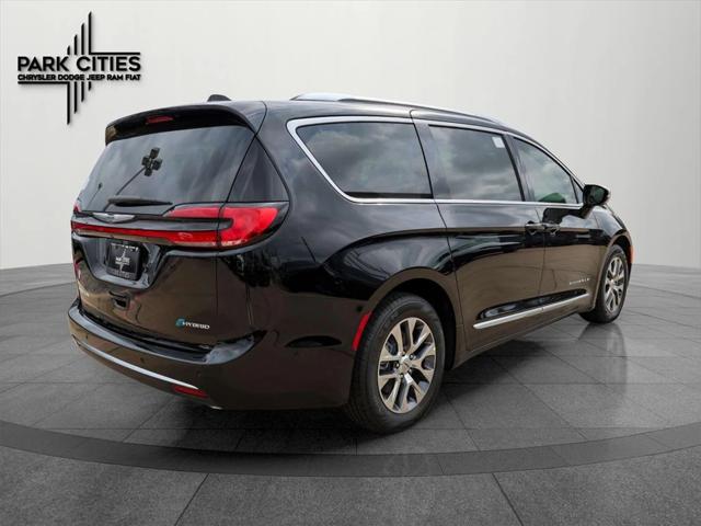 2025 Chrysler Pacifica Hybrid PACIFICA PLUG-IN HYBRID PINNACLE