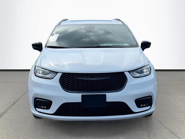 2025 Chrysler Pacifica Hybrid PACIFICA PLUG-IN HYBRID S APPEARANCE
