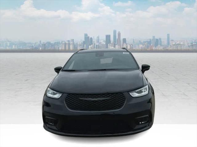 2025 Chrysler Pacifica Hybrid PACIFICA PLUG-IN HYBRID S APPEARANCE