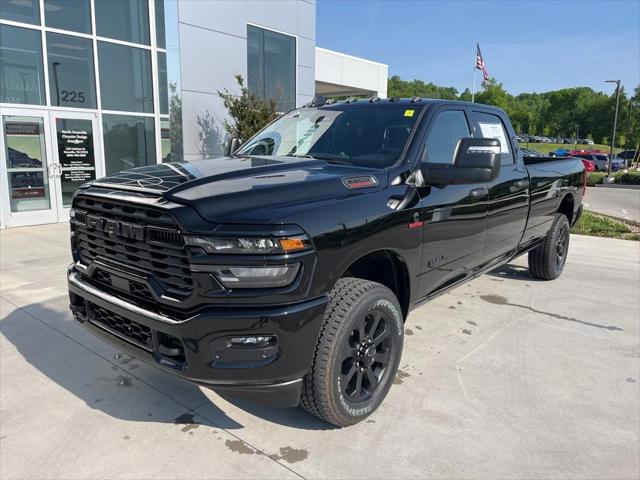 2025 RAM Ram 3500 RAM 3500 BIG HORN CREW CAB 4X4 8 BOX