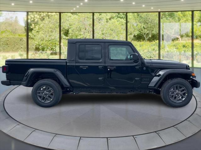 2025 Jeep Gladiator GLADIATOR SPORT S 4X4