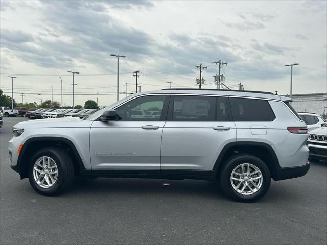 2025 Jeep Grand Cherokee GRAND CHEROKEE L LAREDO X 4X4