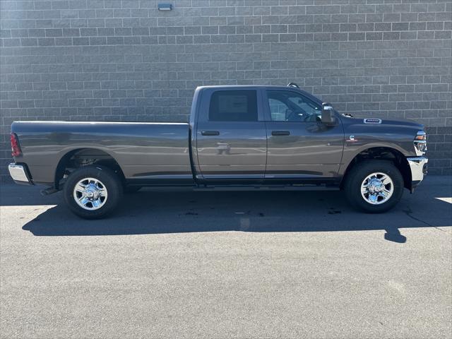 2025 RAM Ram 3500 RAM 3500 TRADESMAN CREW CAB 4X4 8 BOX