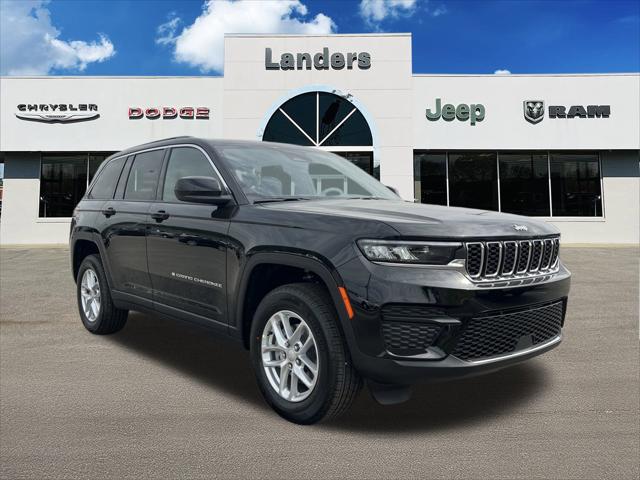 2025 Jeep Grand Cherokee GRAND CHEROKEE LAREDO X 4X4