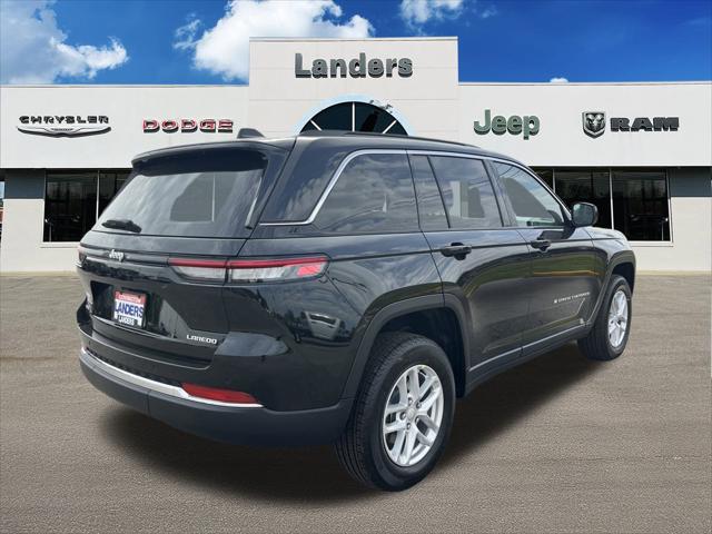 2025 Jeep Grand Cherokee GRAND CHEROKEE LAREDO X 4X4