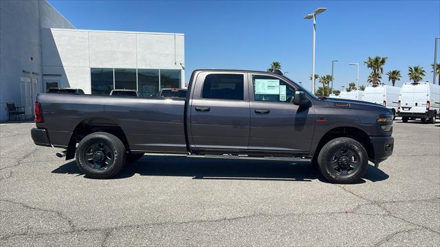 2025 RAM Ram 3500 RAM 3500 TRADESMAN CREW CAB 4X4 8 BOX