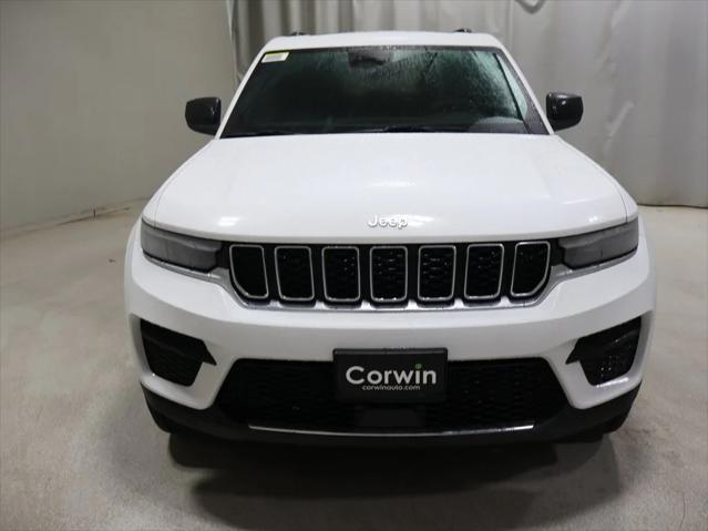 2025 Jeep Grand Cherokee GRAND CHEROKEE LAREDO X 4X4