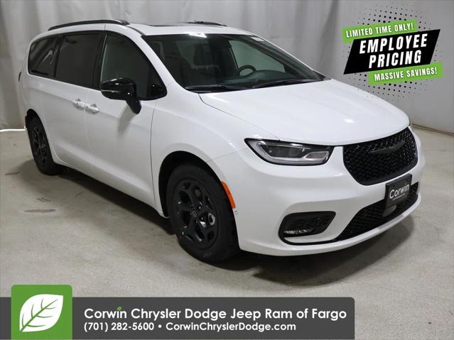 2025 Chrysler Pacifica Hybrid PACIFICA PLUG-IN HYBRID S APPEARANCE