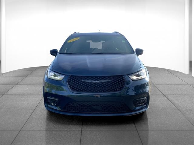 2025 Chrysler Pacifica Hybrid PACIFICA PLUG-IN HYBRID S APPEARANCE