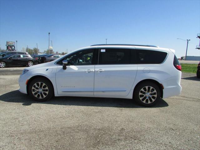 2025 Chrysler Pacifica Hybrid PACIFICA PLUG-IN HYBRID PINNACLE
