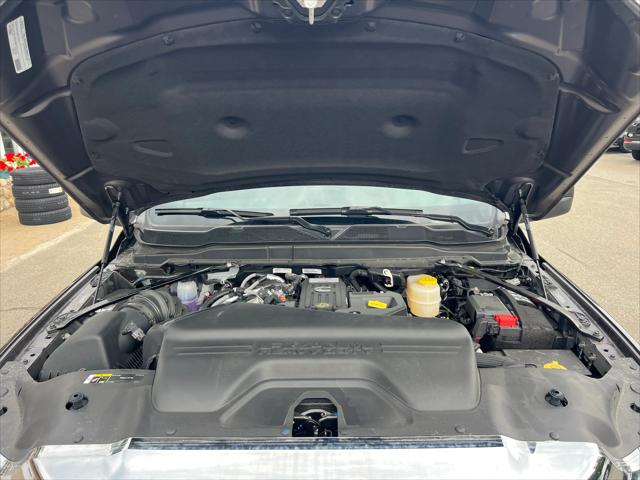 2025 Ram 2500 Tradesman Crew Cab 4x4 6'4" Box