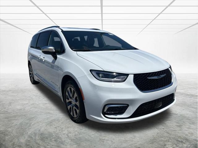 2025 Chrysler Pacifica Hybrid PACIFICA PLUG-IN HYBRID PINNACLE