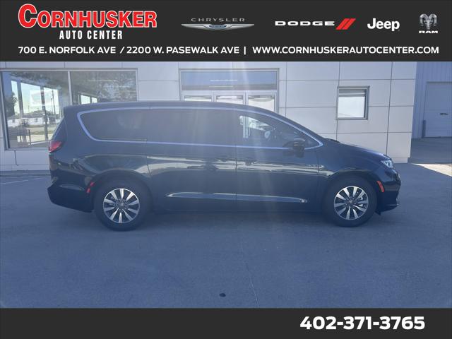 2025 Chrysler Pacifica Hybrid PACIFICA PLUG-IN HYBRID SELECT