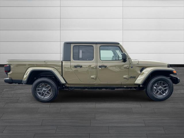 2025 Jeep Gladiator GLADIATOR SPORT S 4X4 2025 Jeep Gladiator GLADIATOR SPORT S 4X4