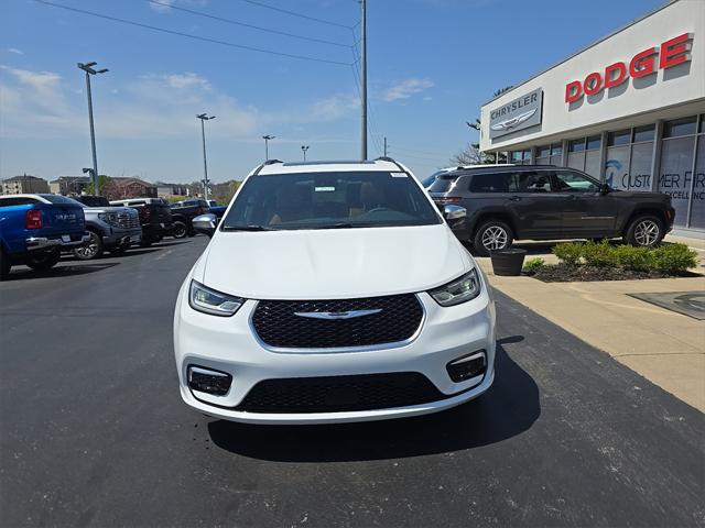 2025 Chrysler Pacifica Hybrid PACIFICA PLUG-IN HYBRID PINNACLE